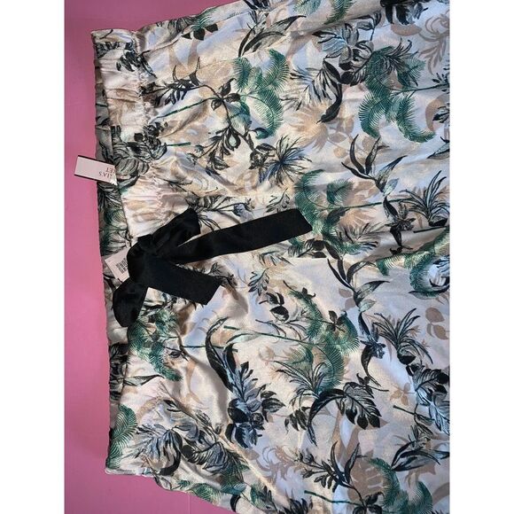 Victoria's Secret SLEEP SET PAJAMAS L SHIRT+M PANTS Black pink floral satin PJ - Picture 9 of 10